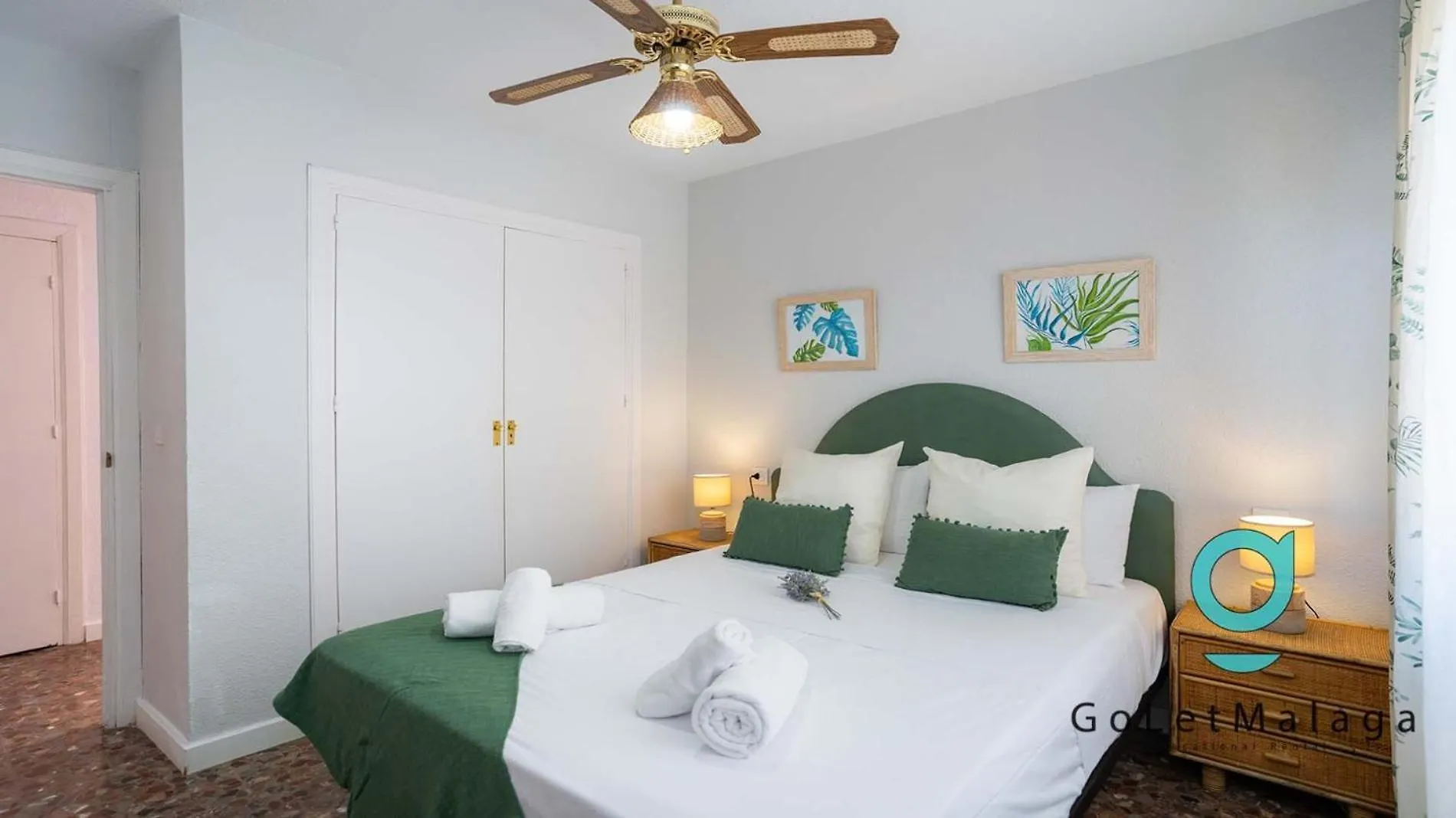 דירות פואנגירולה Sky Terrace Penthouse ספרד
